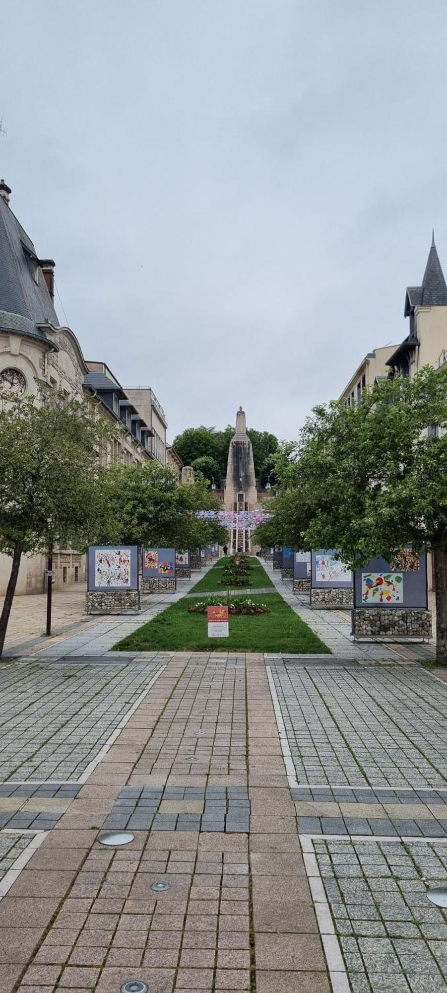 Auberge De Jeunesse - Hi Verdun Zewnętrze zdjęcie